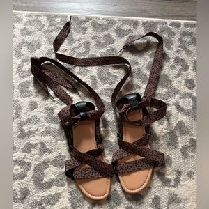 ⭐️Old Navy Tie Up Leopard Sandals 7